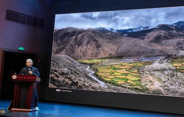 375a2bf4c6f75909705f06e4ba023c6